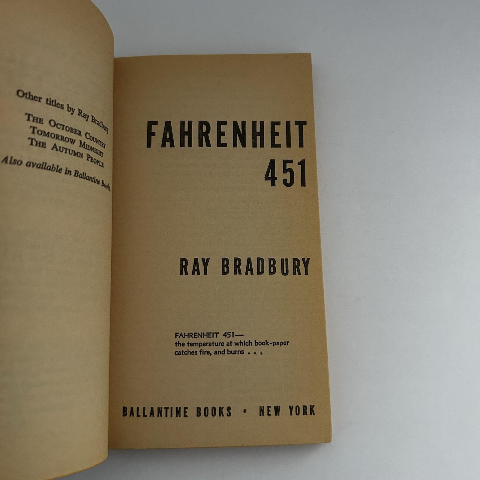 Vintage Fahrenheit 451 Ray Bradbury Ballantine Sci-Fi Dystopian PB USA