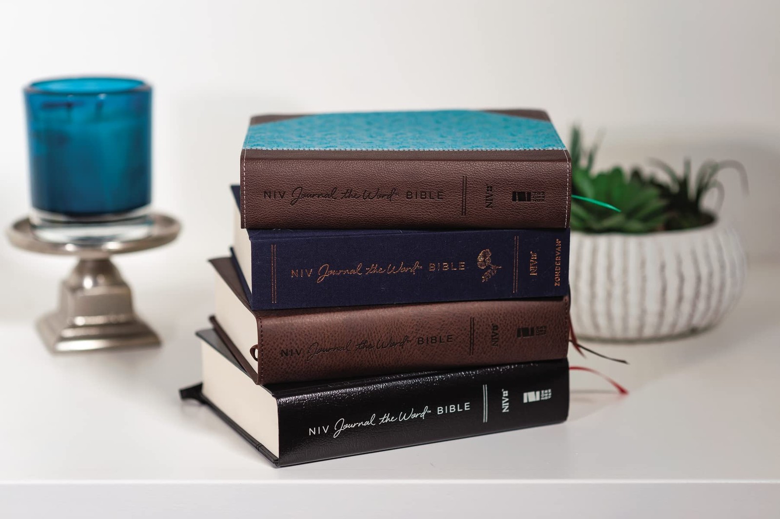 NIV Journal the Word Bible Hardcover Black Red-Letter Comfort Print